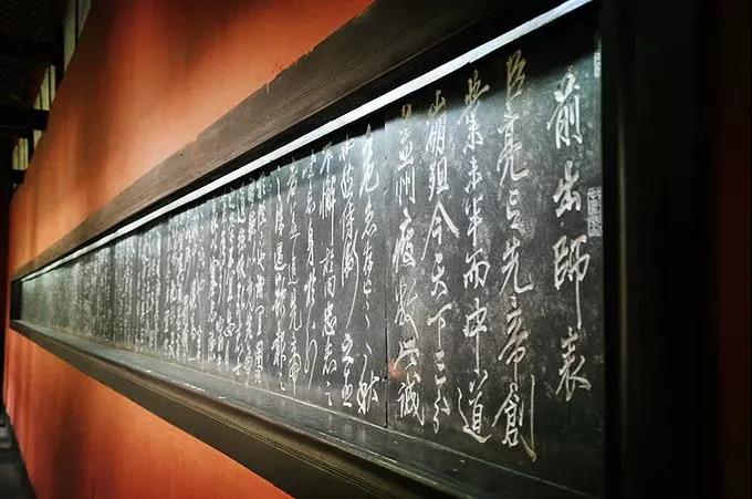 探訪成都武侯祠，孔明功過我評說！
